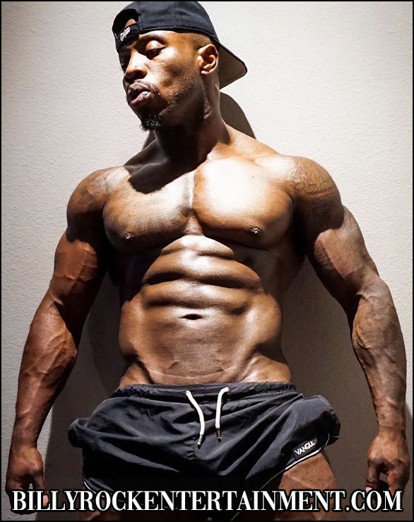 View male entertainers in the city of Coronado
